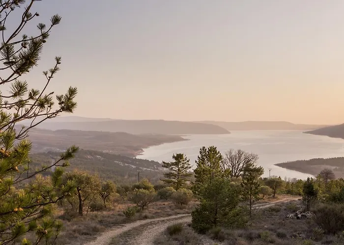 Hotel La Bastide De - Les Collectionneurs 4*